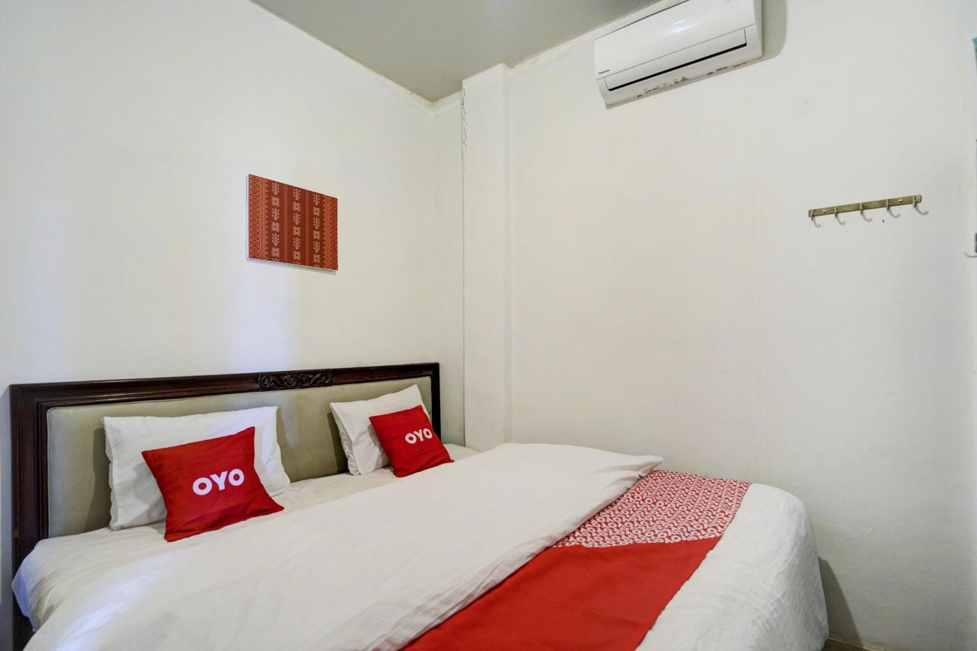Oyo 90645 Karisma Residence Балиге Екстериор снимка