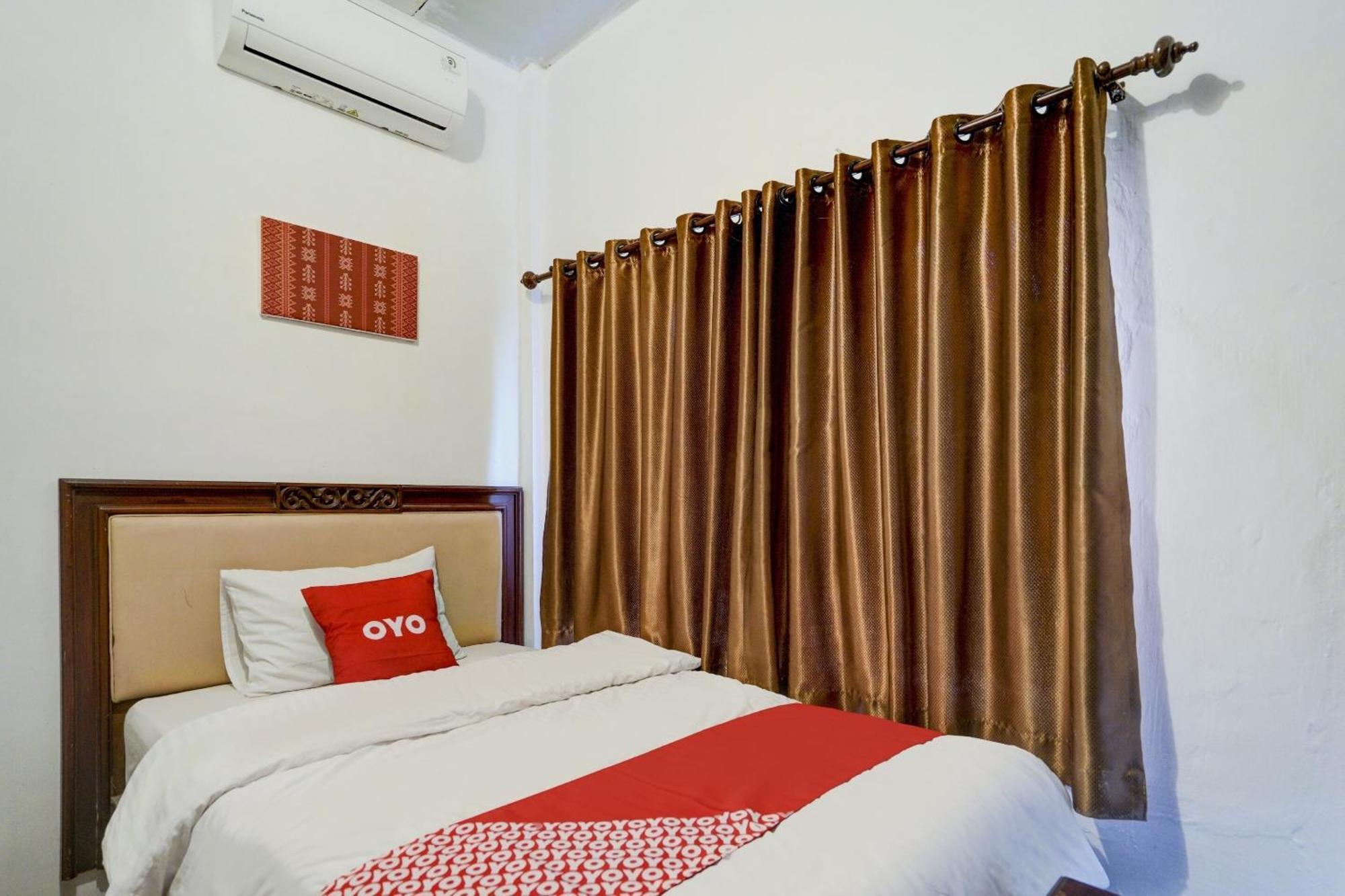 Oyo 90645 Karisma Residence Балиге Екстериор снимка