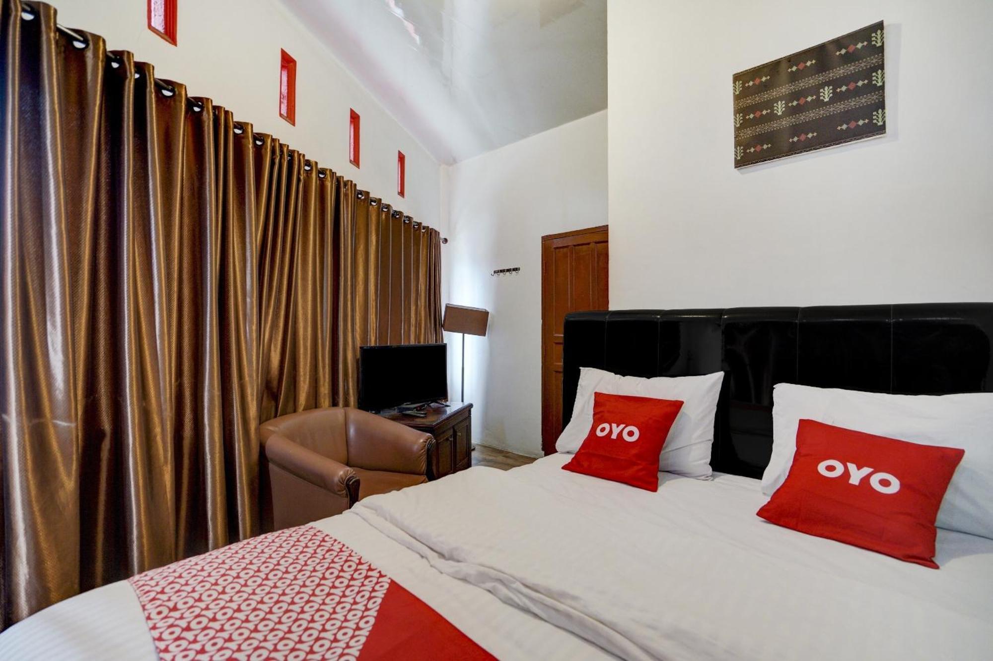 Oyo 90645 Karisma Residence Балиге Екстериор снимка
